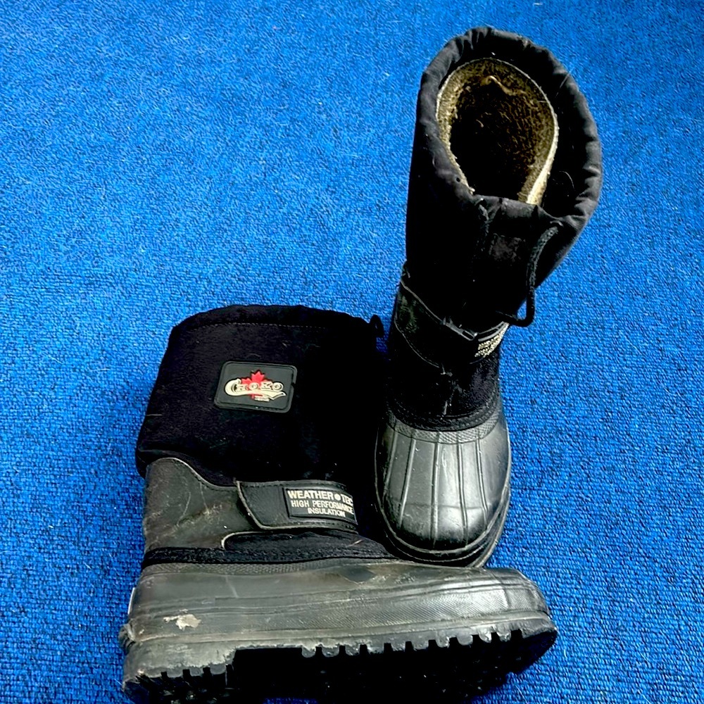 Choko Snowmobile Boots Size 8 Rated for -30F degrees Wear on left toe good used